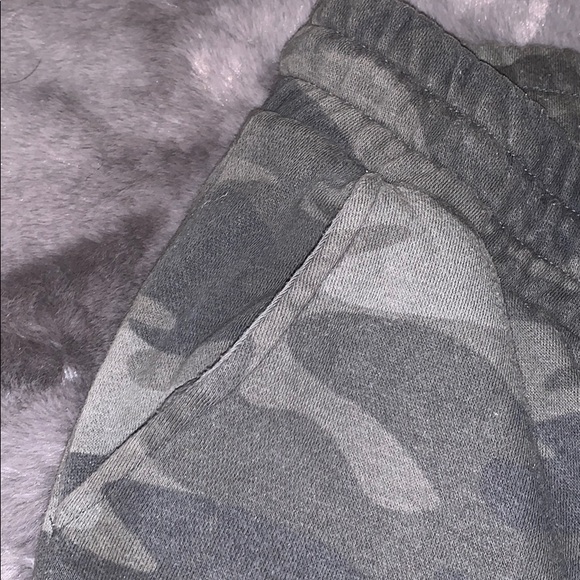 Wild Fable camouflage joggers. - Picture 4 of 4